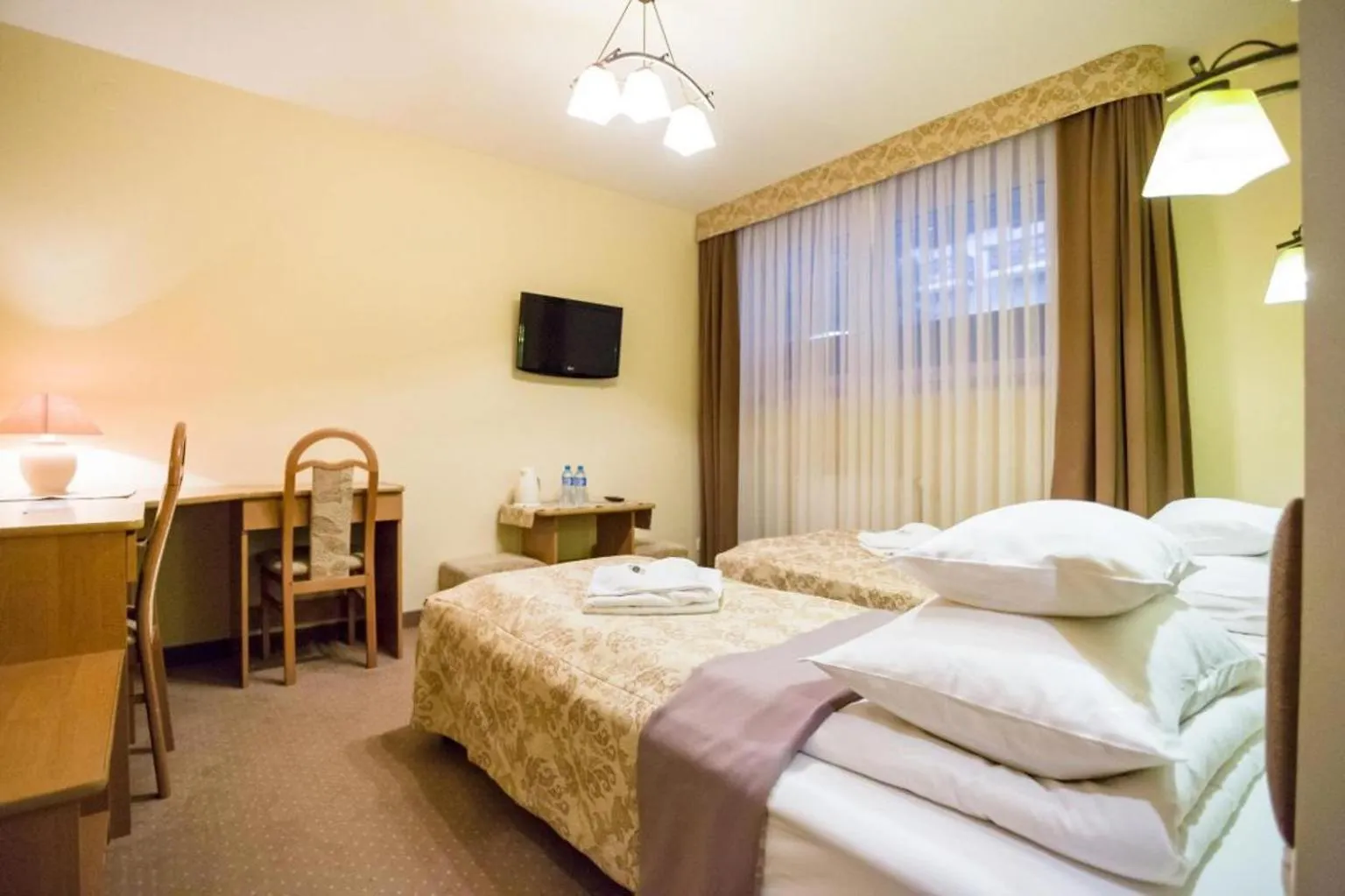 Frühstückspension Osrodek Fian Zakopane - Noclegi I Konferencje W Centrum